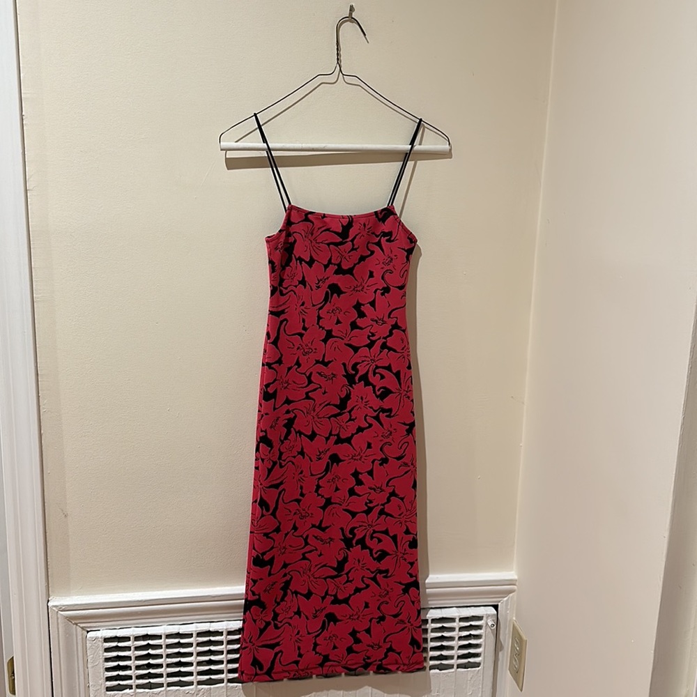 Zara NWT Women’s Pink and Black Floral Dress Size S - great for Valentine’s Day - Picture 4 of 10